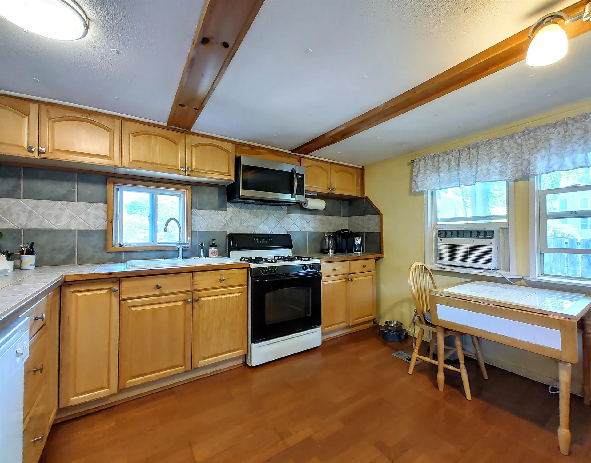 1338 Woodbury Avenue Portsmouth NH 03801