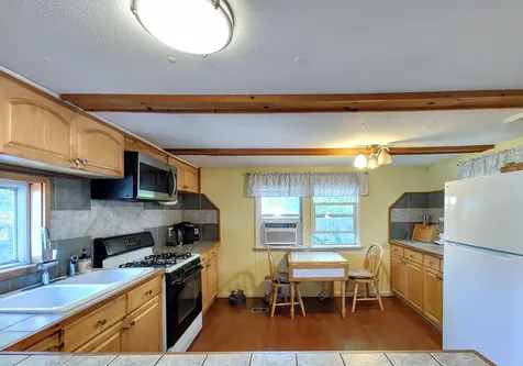 1338 Woodbury Avenue Portsmouth NH 03801