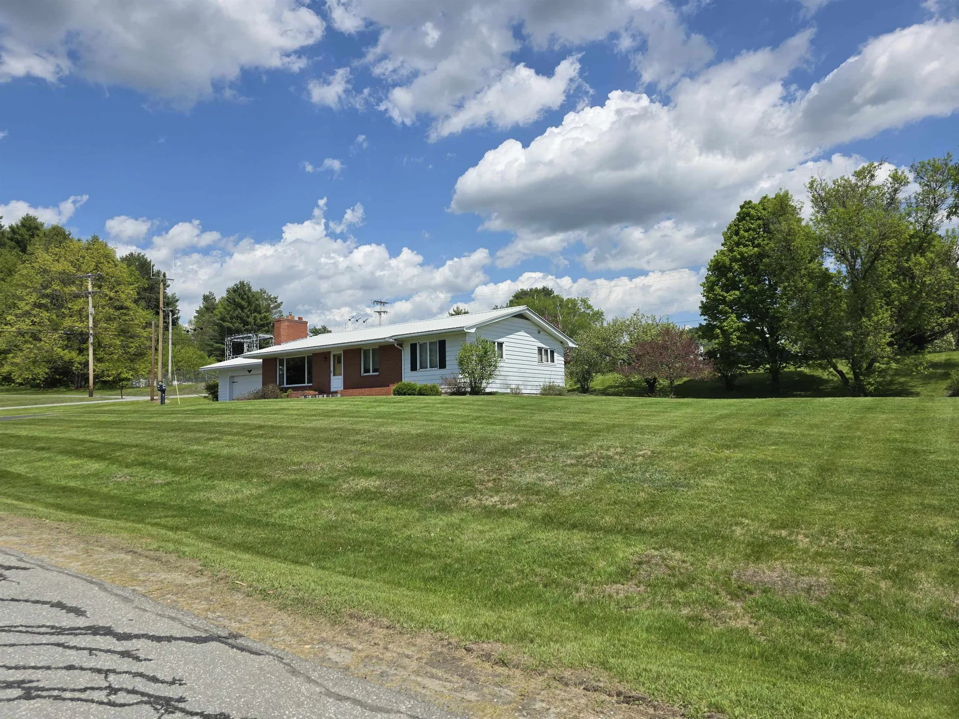19 Smith's Road Lyndon VT 05851