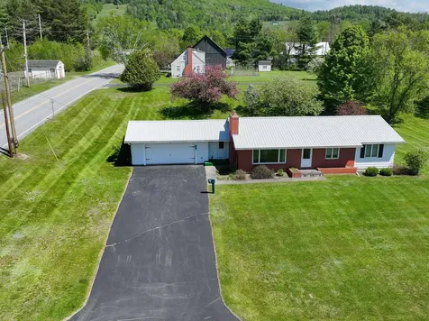 19 Smith's Road Lyndon VT 05851