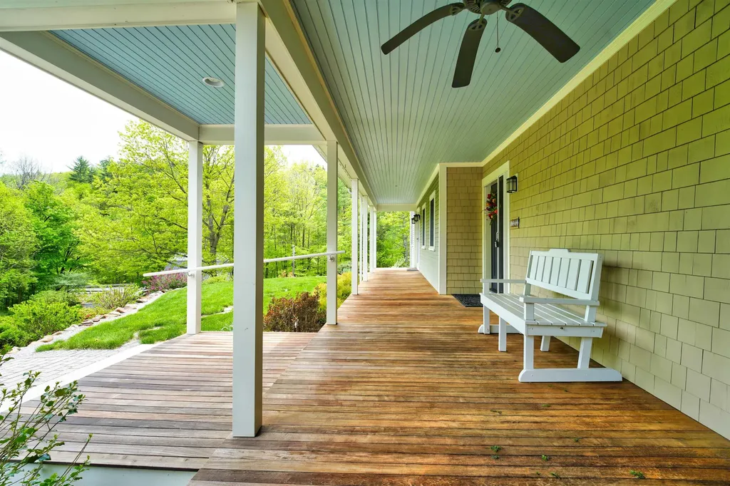 1273 Franklin Highway Andover NH 03216