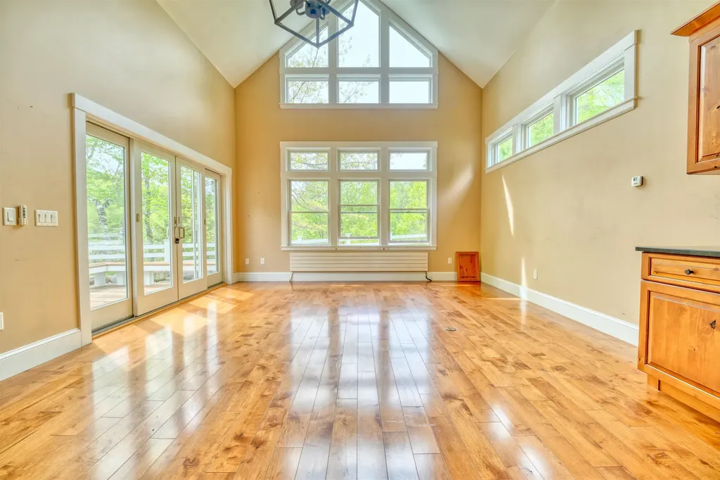 1273 Franklin Highway Andover NH 03216