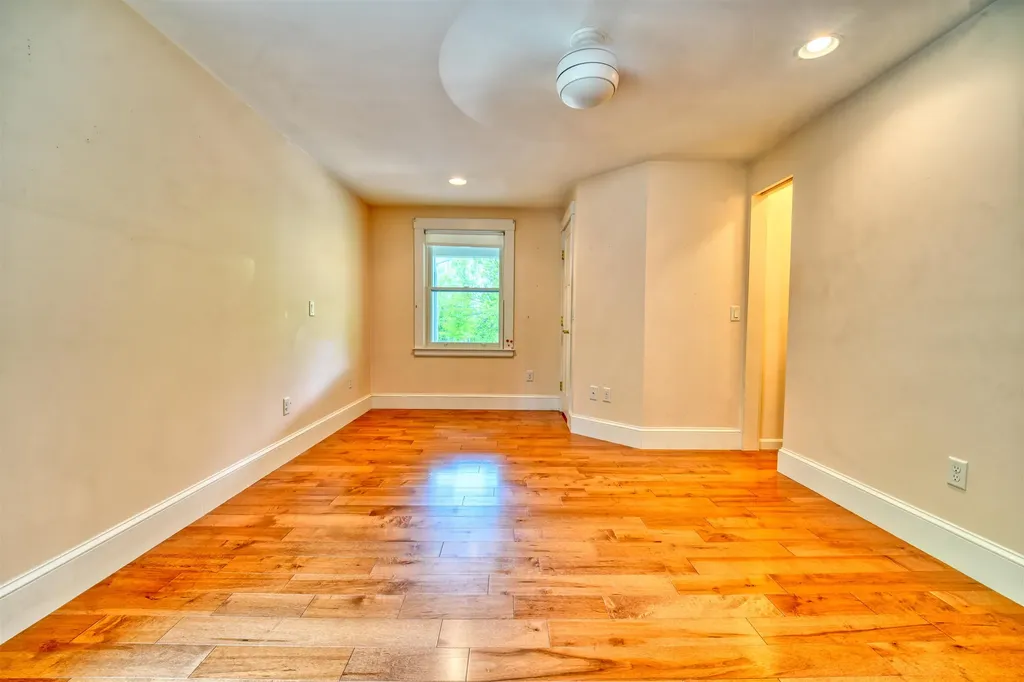 1273 Franklin Highway Andover NH 03216
