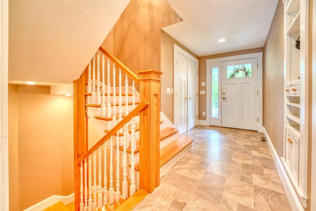 1273 Franklin Highway Andover NH 03216