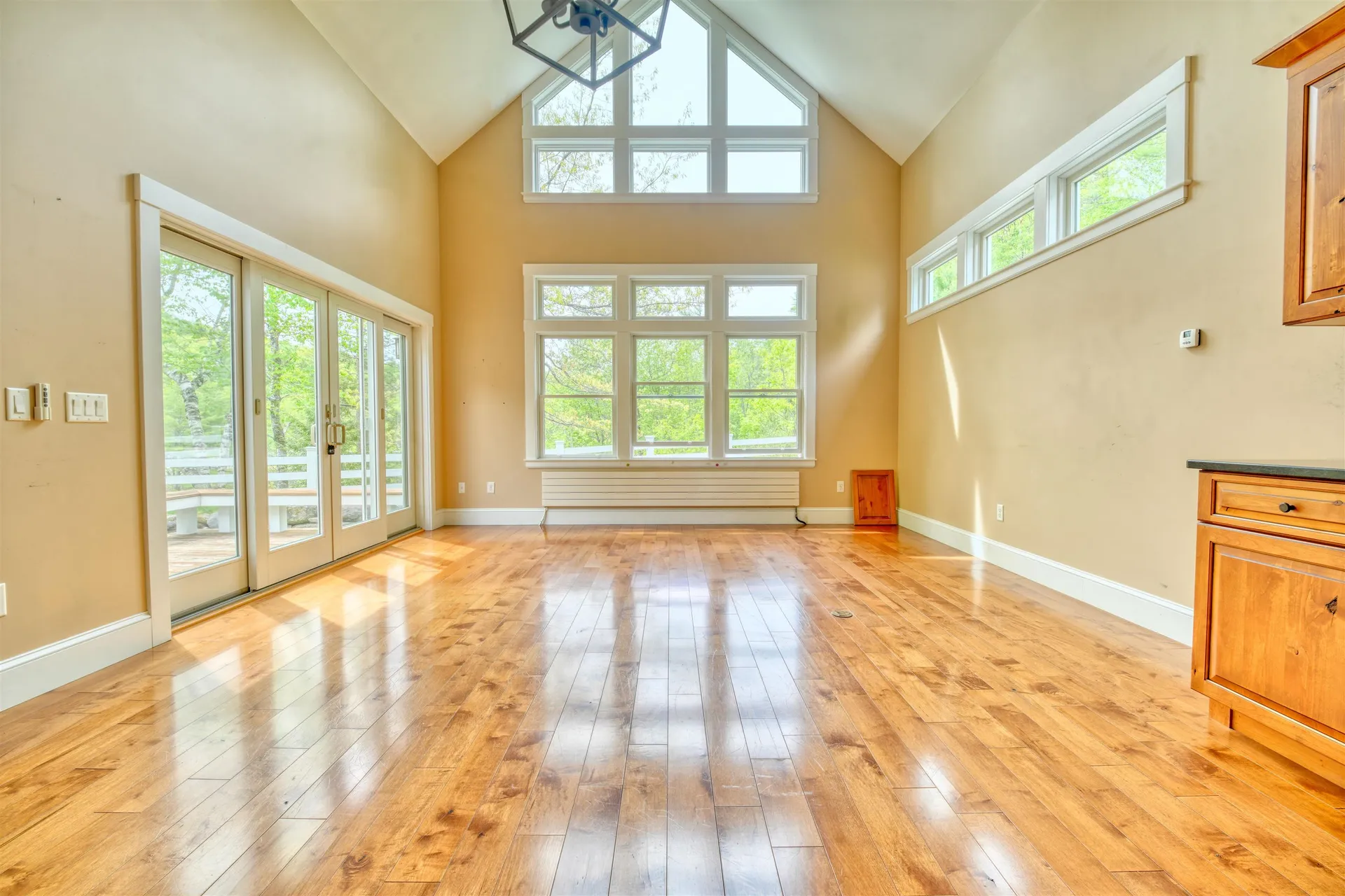 1273 Franklin Highway Andover NH 03216