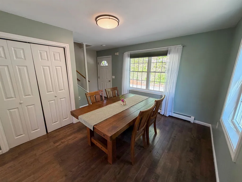 83 Tabor Circle Albany NH 03818-7332