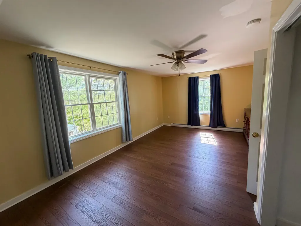 83 Tabor Circle Albany NH 03818-7332