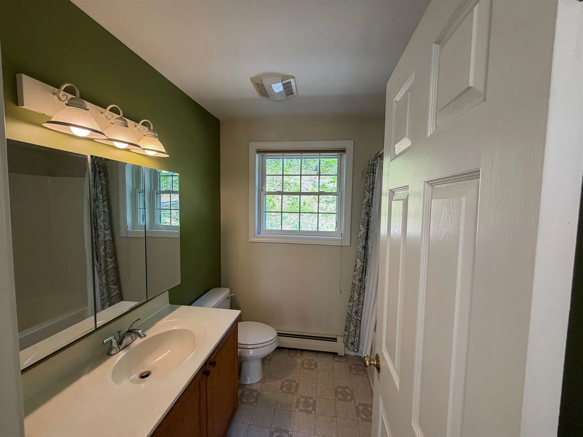 83 Tabor Circle Albany NH 03818-7332