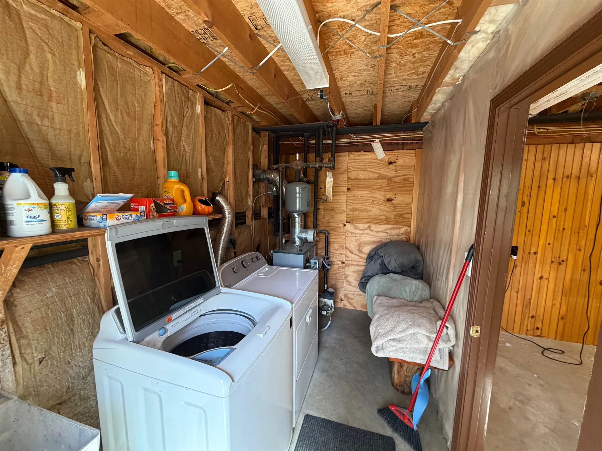 83 Tabor Circle Albany NH 03818-7332