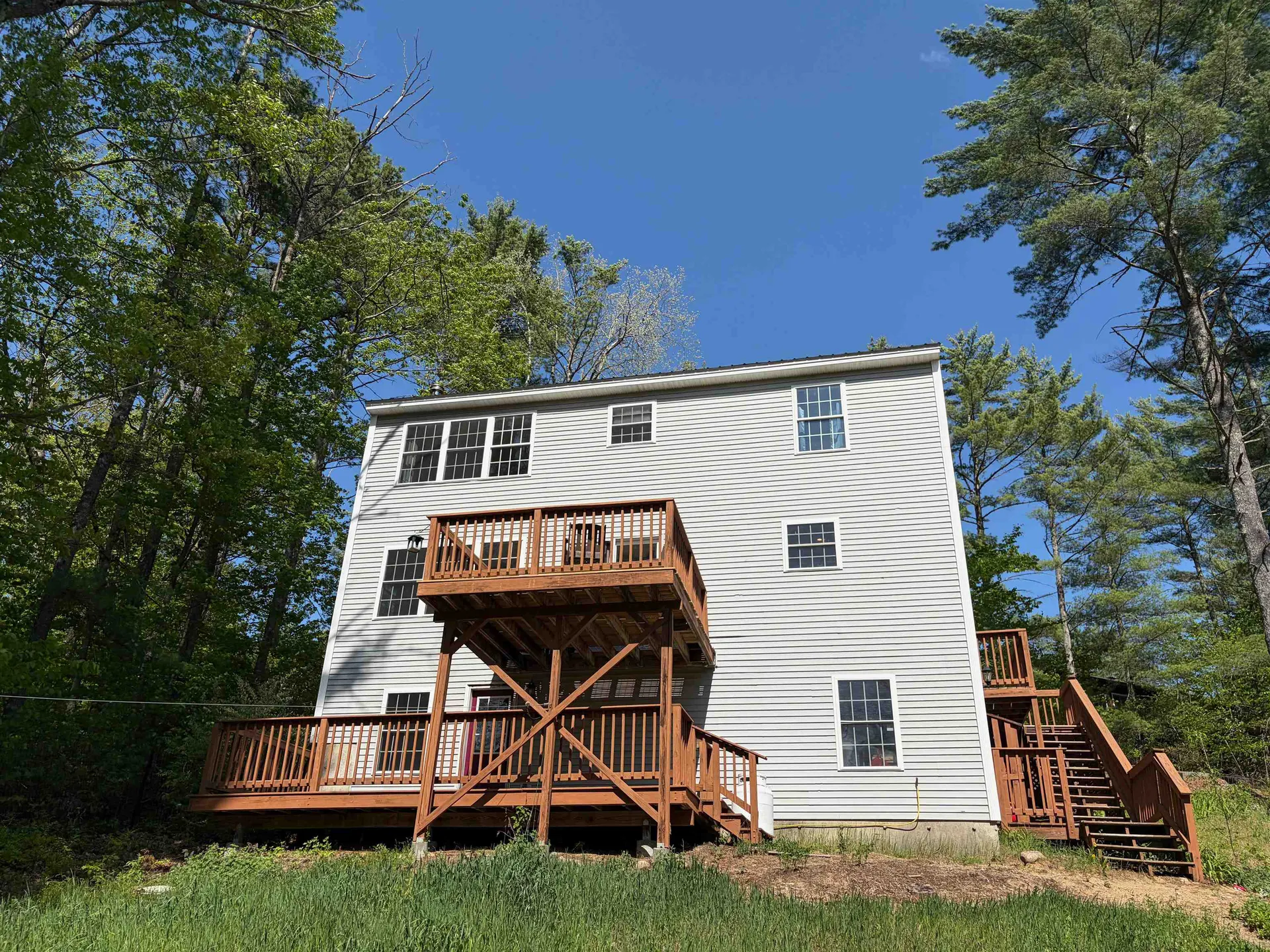 83 Tabor Circle Albany NH 03818-7332