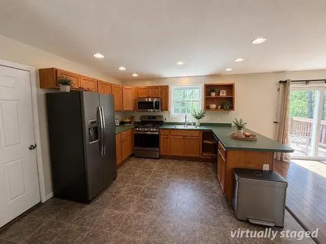 83 Tabor Circle Albany NH 03818-7332