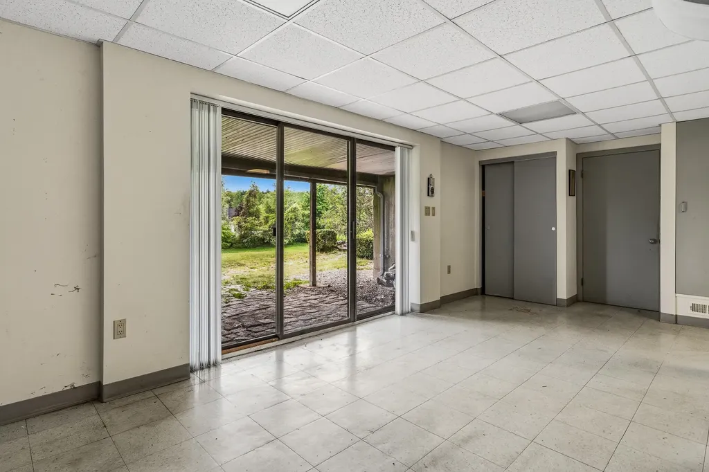 53-2 Pine Hill Road Hollis NH 03049