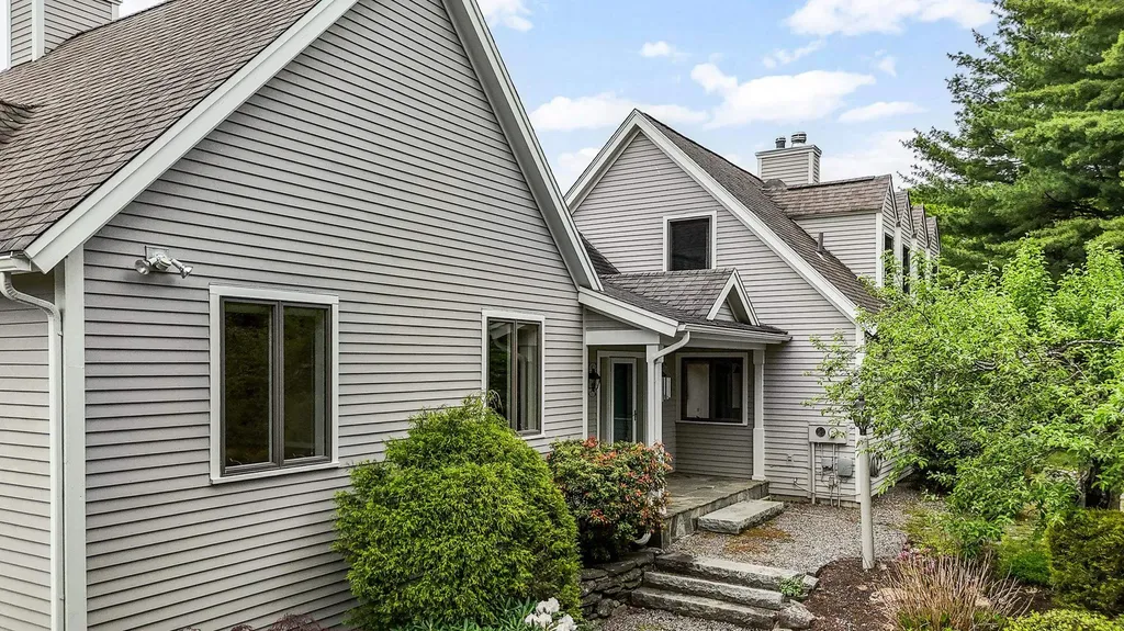 53-2 Pine Hill Road Hollis NH 03049