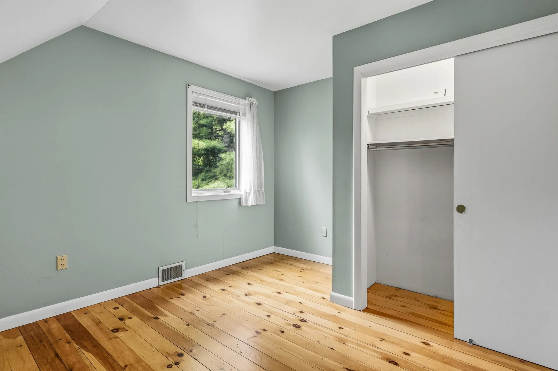 53-2 Pine Hill Road Hollis NH 03049