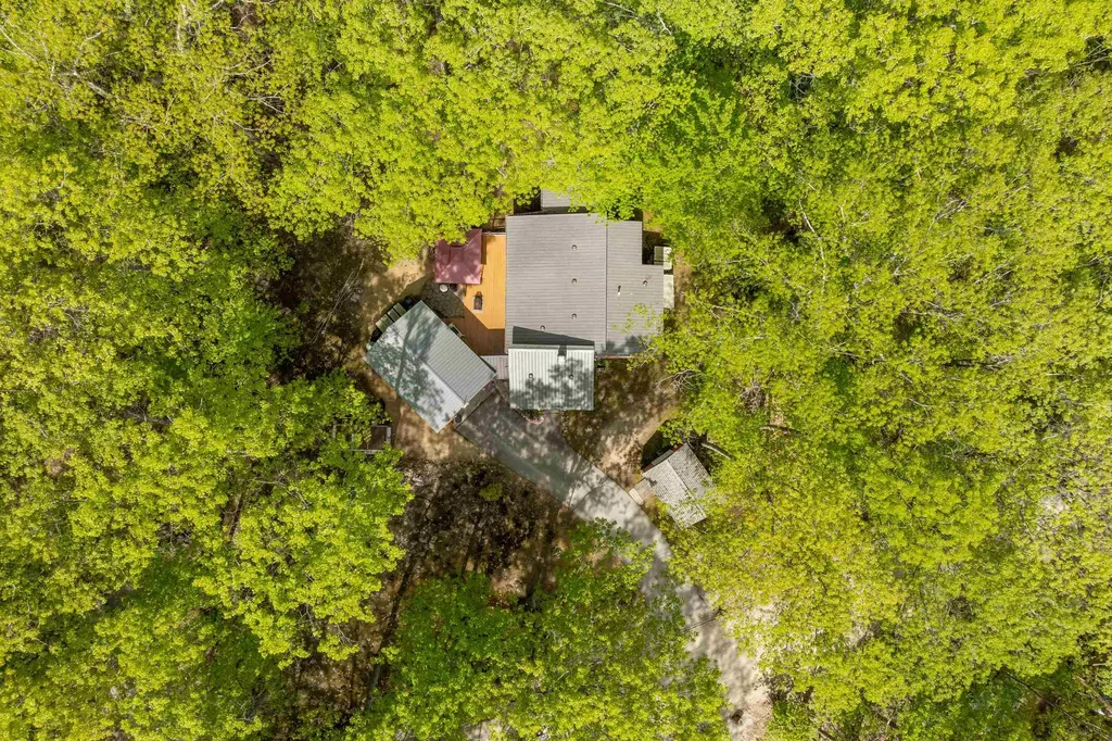 9 Red Oak Road Barnstead NH 03218