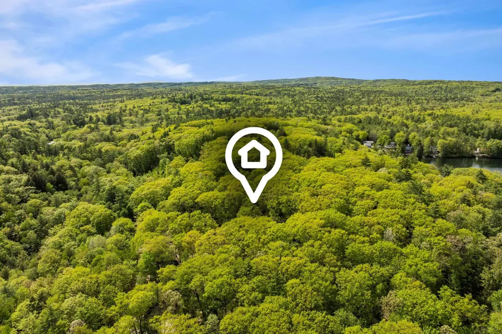 9 Red Oak Road Barnstead NH 03218