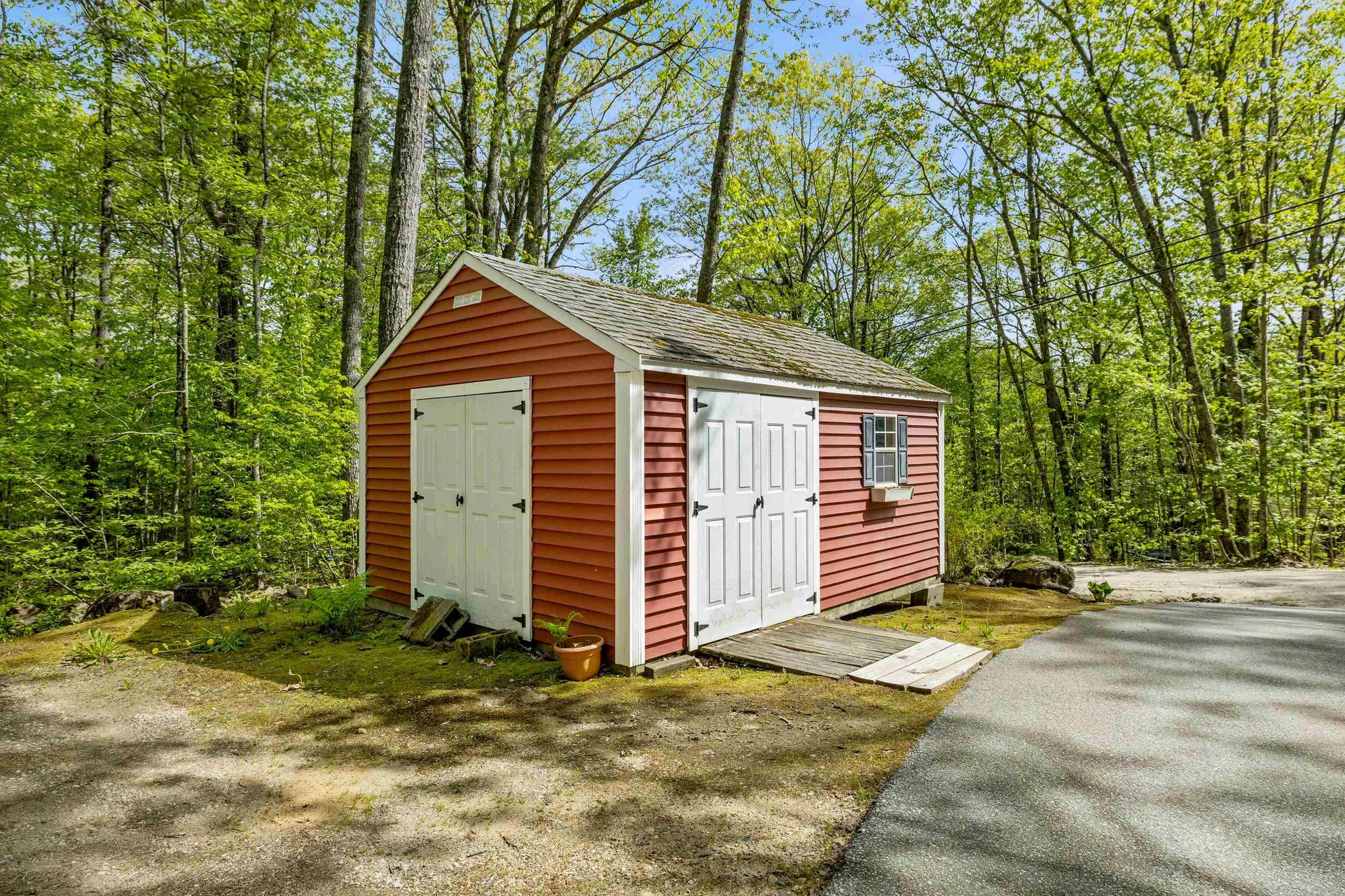 9 Red Oak Road Barnstead NH 03218