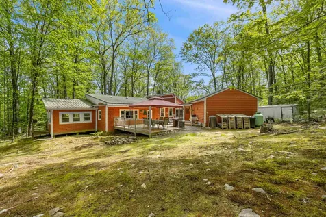 9 Red Oak Road Barnstead NH 03218