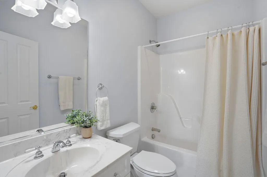 6 Appleton Way Amherst NH 03031