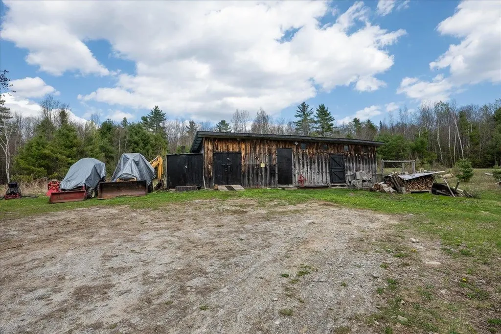 93 Wheeler Lane Lempster NH 03605