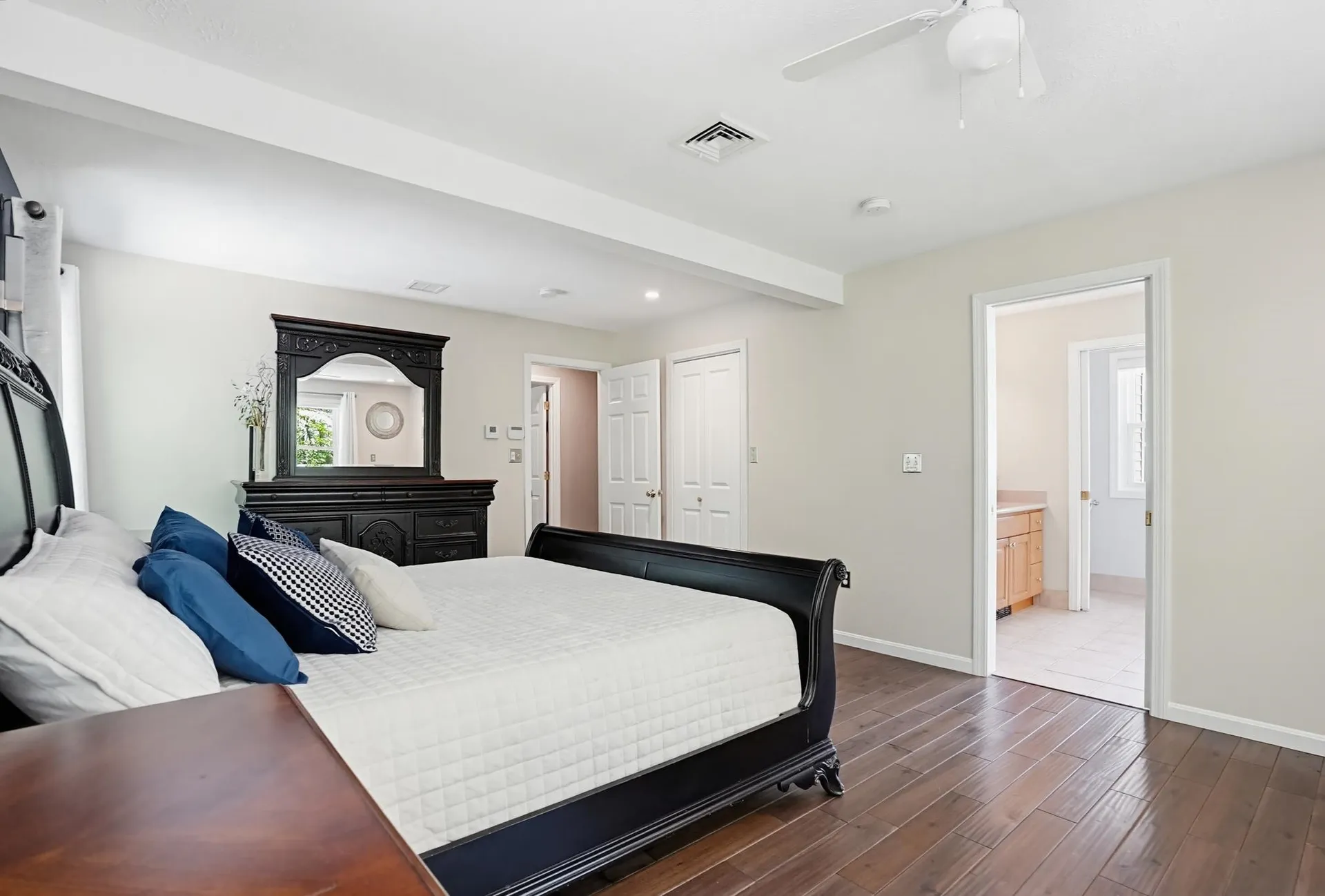 73 Jenkins Road Bedford NH 03110