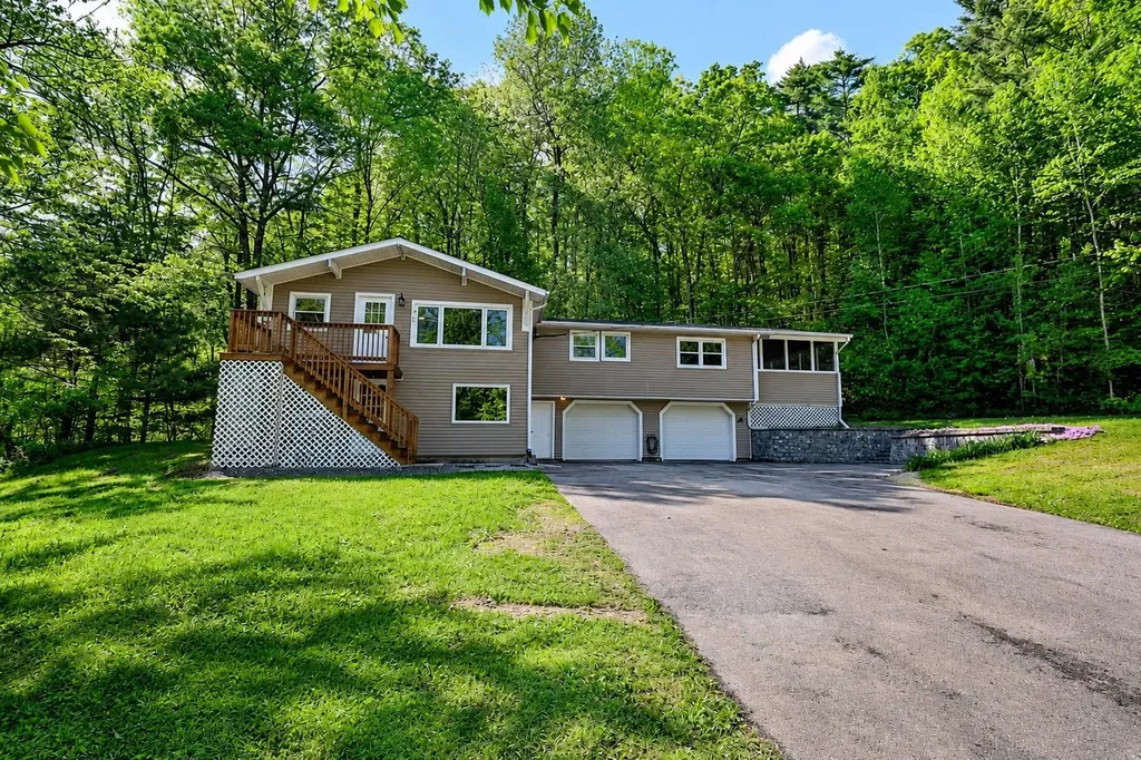 45 Lane Road Raymond NH 03077