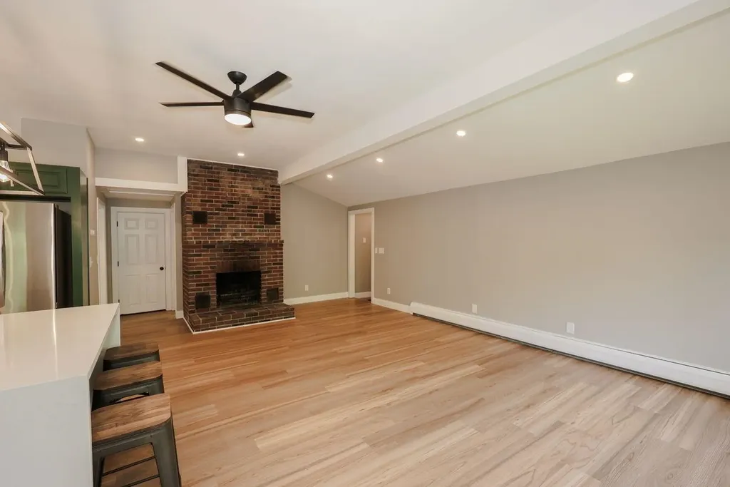 45 Lane Road Raymond NH 03077