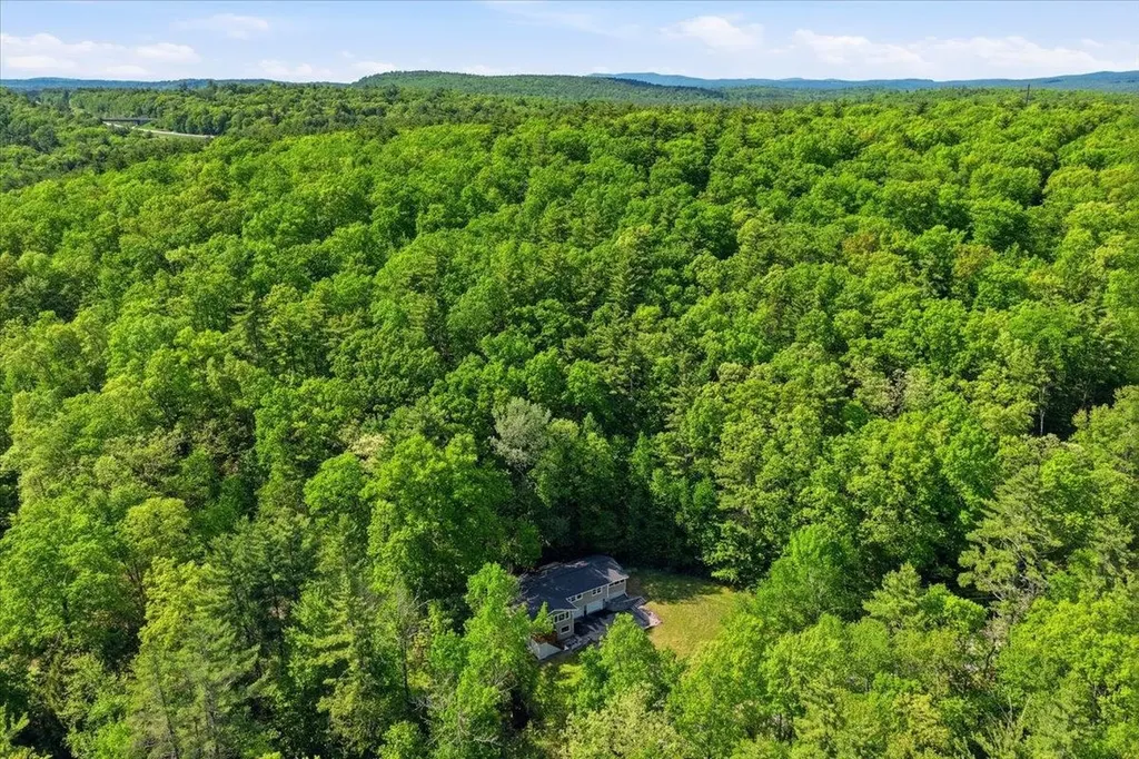 45 Lane Road Raymond NH 03077