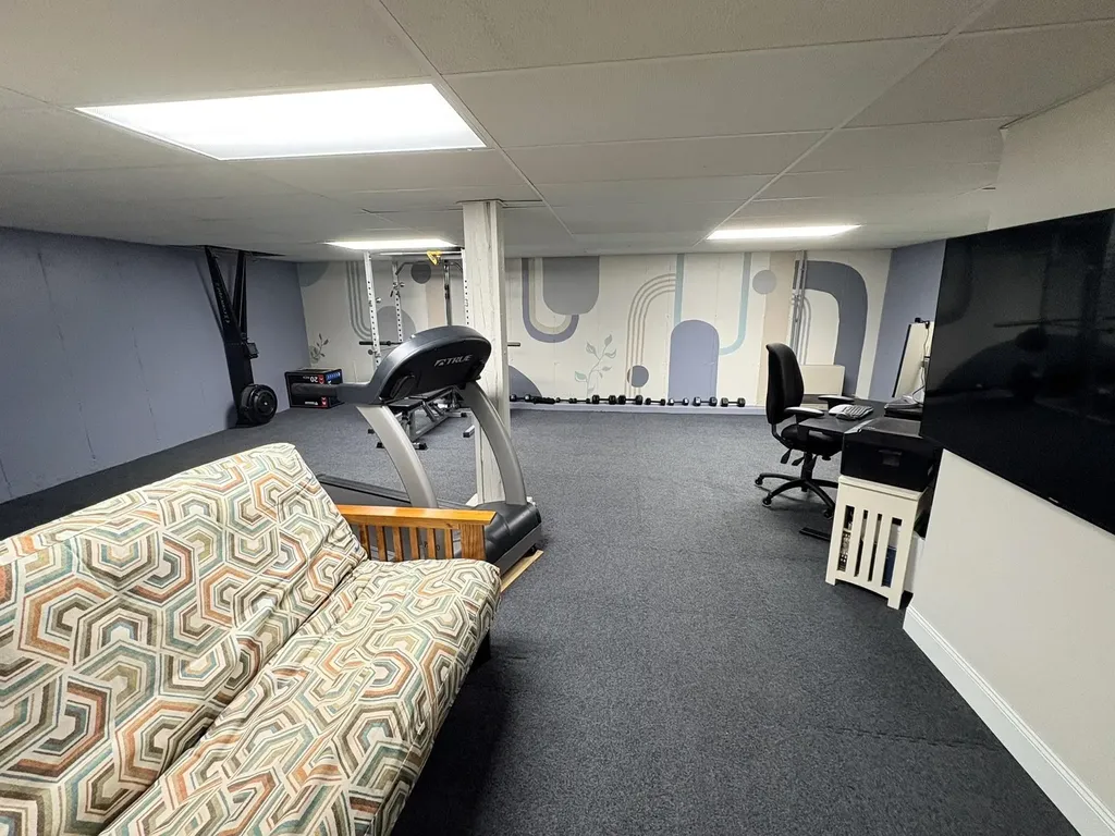 143 Seven Pines Road Holderness NH 03245