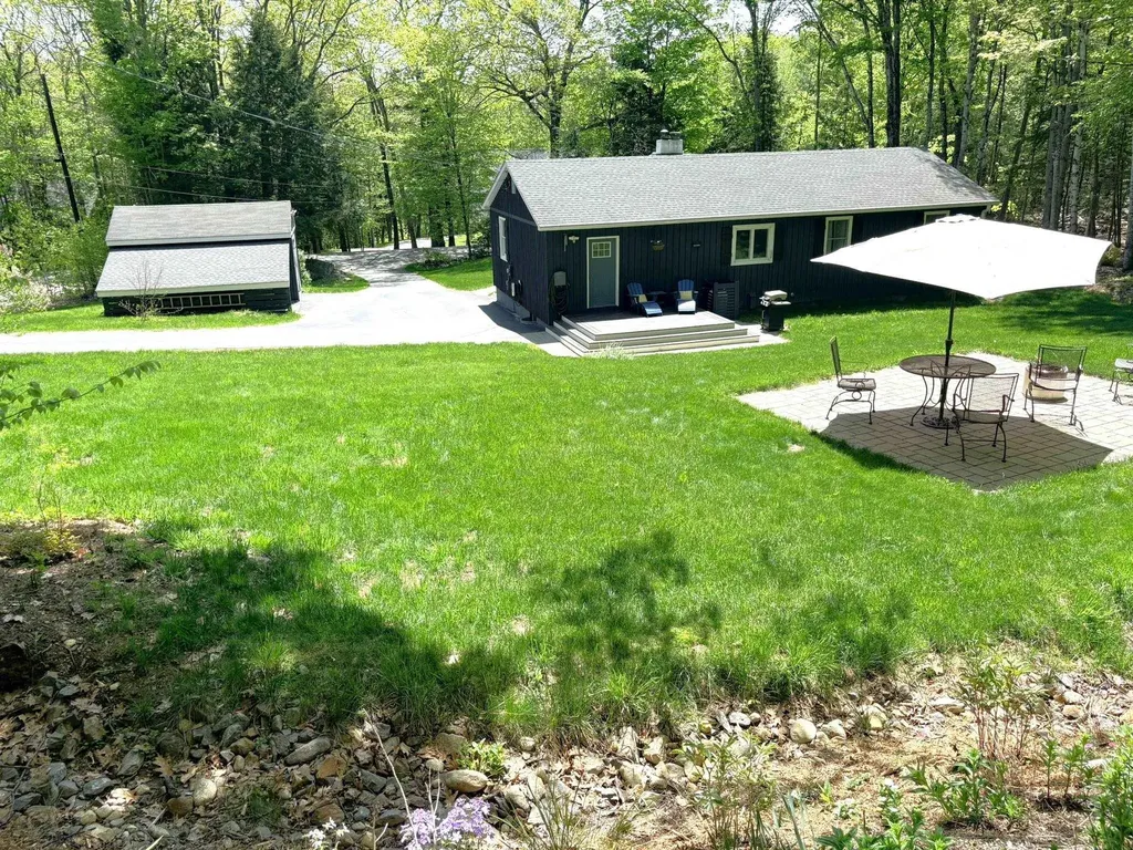 143 Seven Pines Road Holderness NH 03245