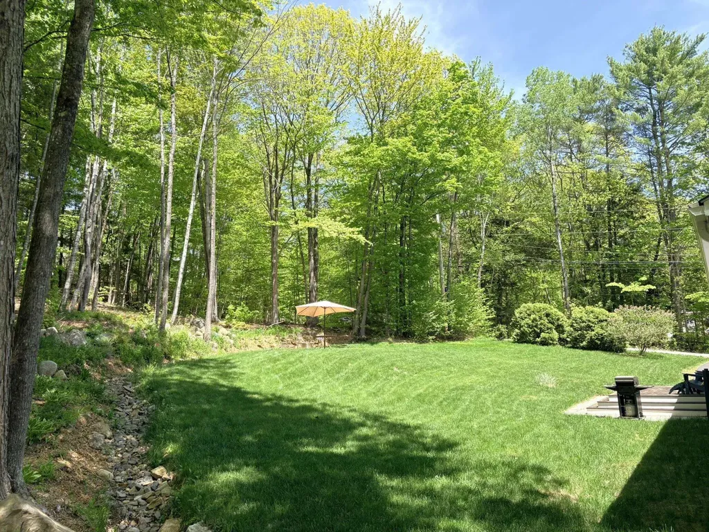 143 Seven Pines Road Holderness NH 03245