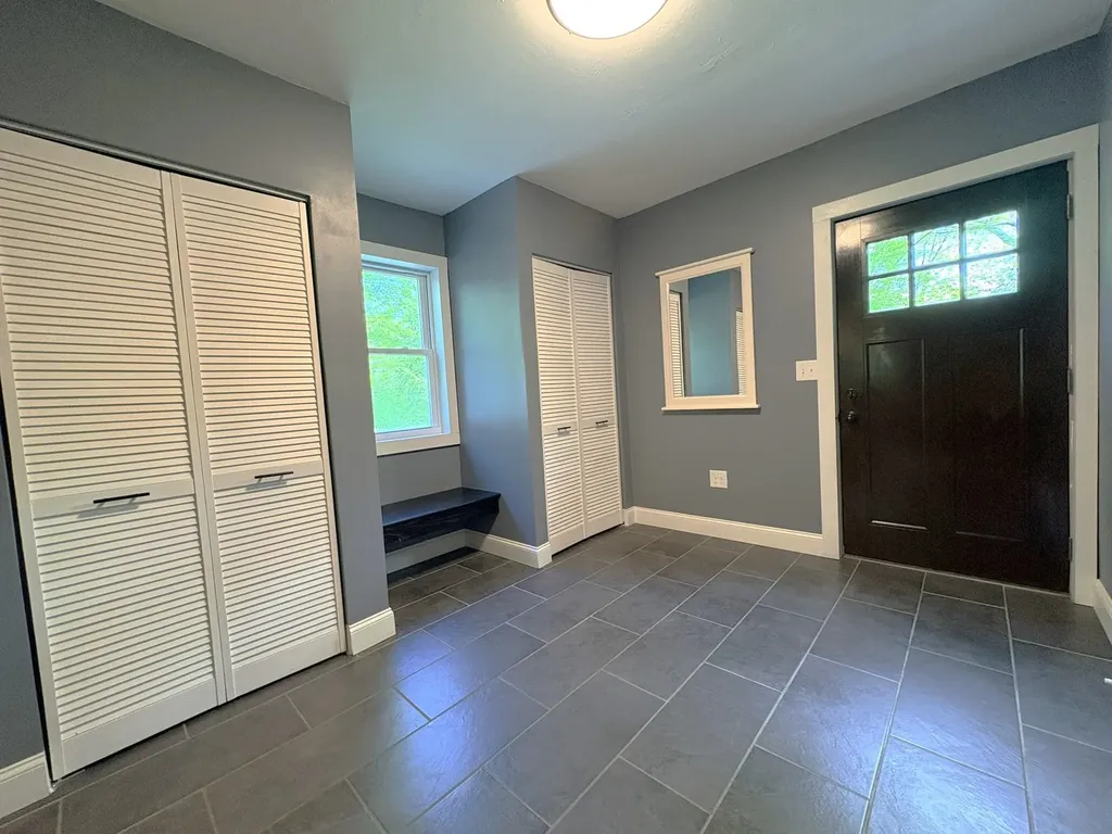 143 Seven Pines Road Holderness NH 03245
