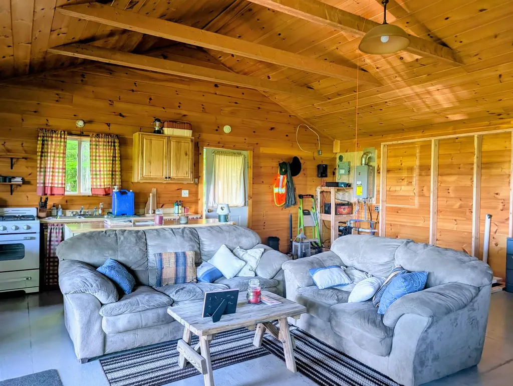 320 Hunt Mountain Road Monroe NH 03771