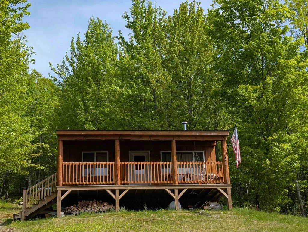 320 Hunt Mountain Road Monroe NH 03771