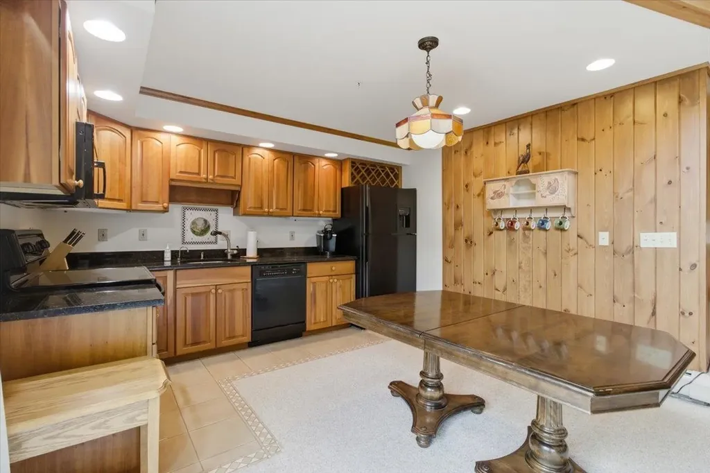 95 Birches Way Peru VT 05152