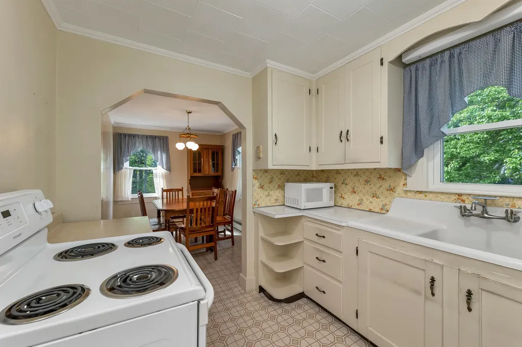 51 Morrill Street Laconia NH 03246