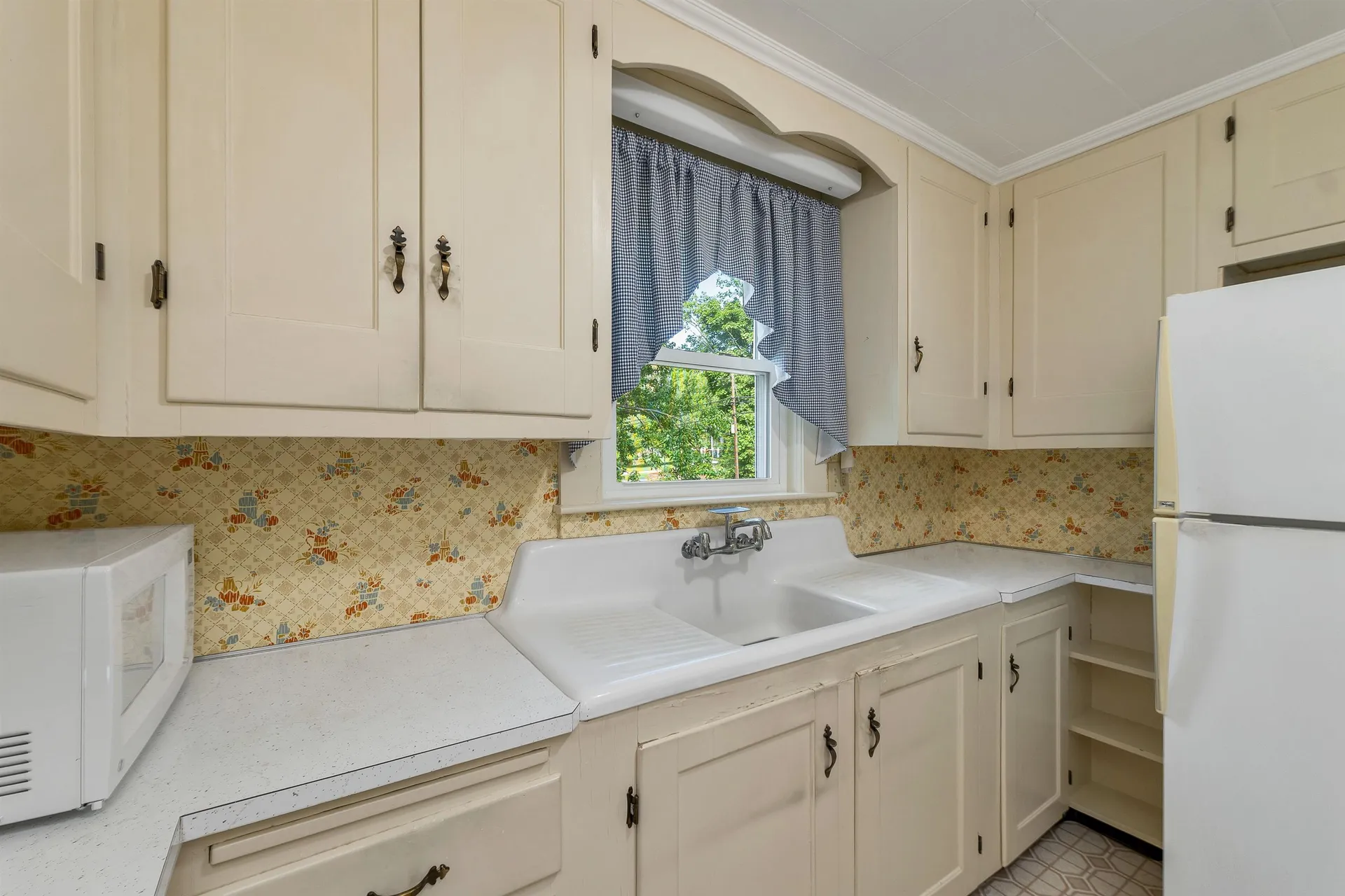 51 Morrill Street Laconia NH 03246