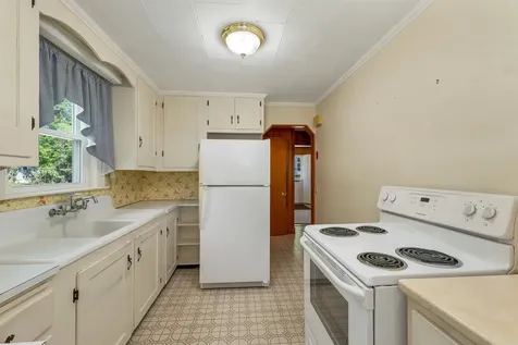 51 Morrill Street Laconia NH 03246