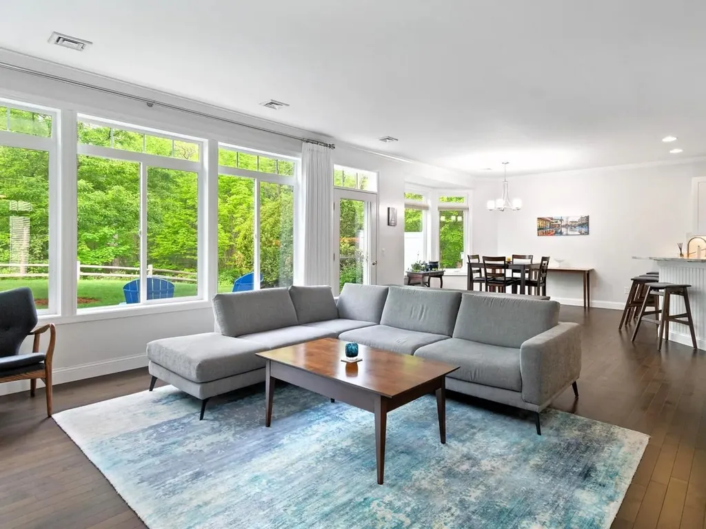 21 Mockingbird Lane South Burlington VT 05403