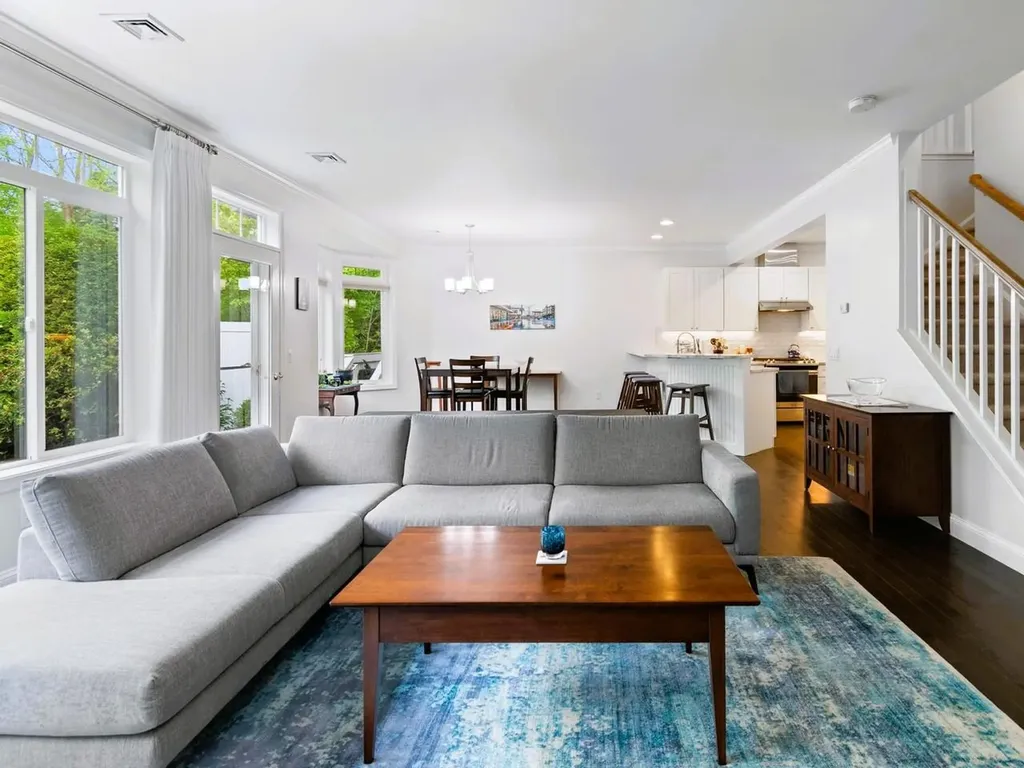 21 Mockingbird Lane South Burlington VT 05403