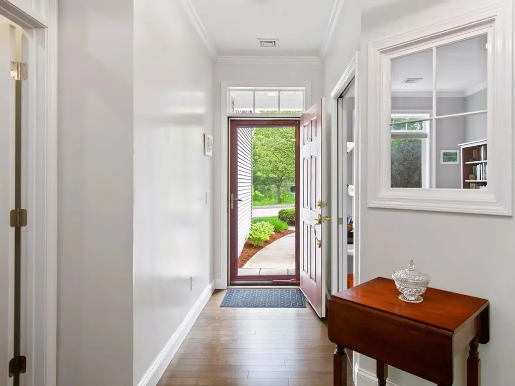 21 Mockingbird Lane South Burlington VT 05403