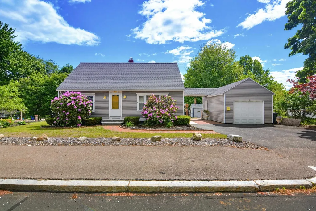 367 Mammoth Road Manchester NH 03109