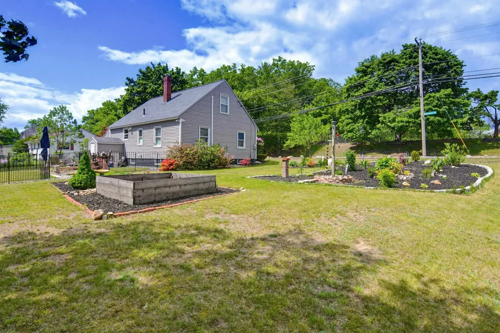 367 Mammoth Road Manchester NH 03109