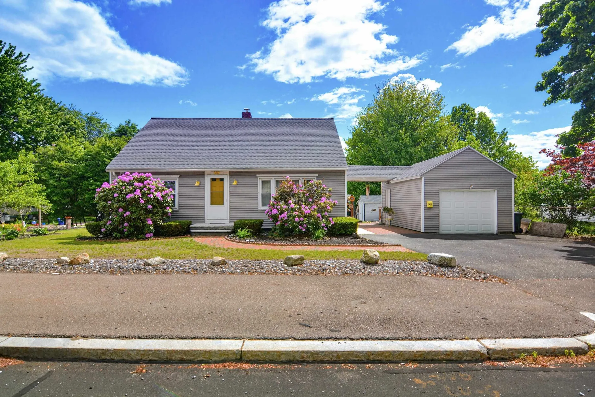 367 Mammoth Road Manchester NH 03109