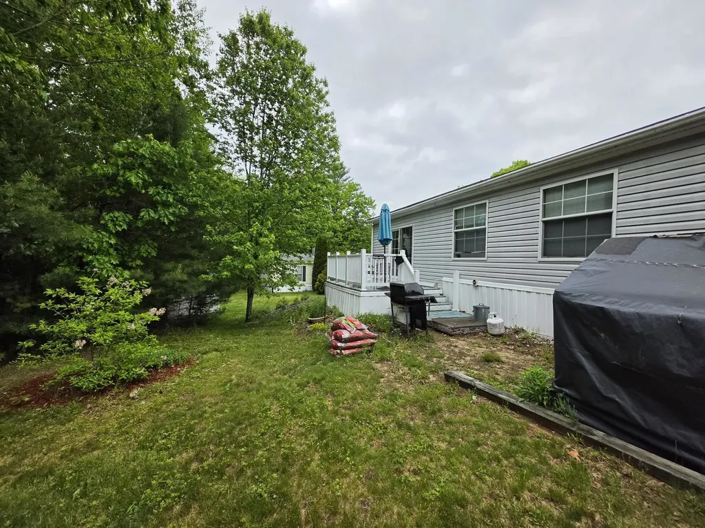 15 Country Lane Fremont NH 03044