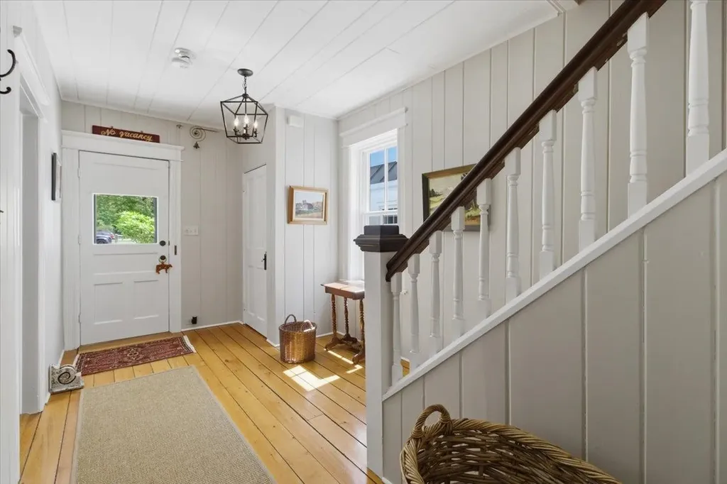 86 Church Street Dorset VT 05251