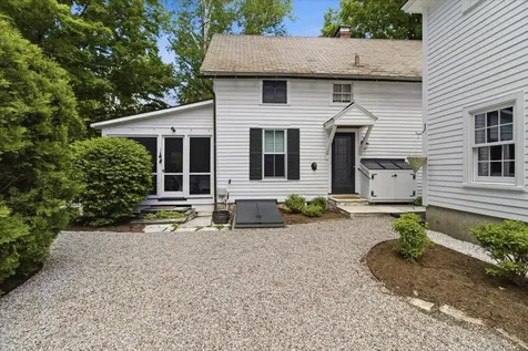 86 Church Street Dorset VT 05251