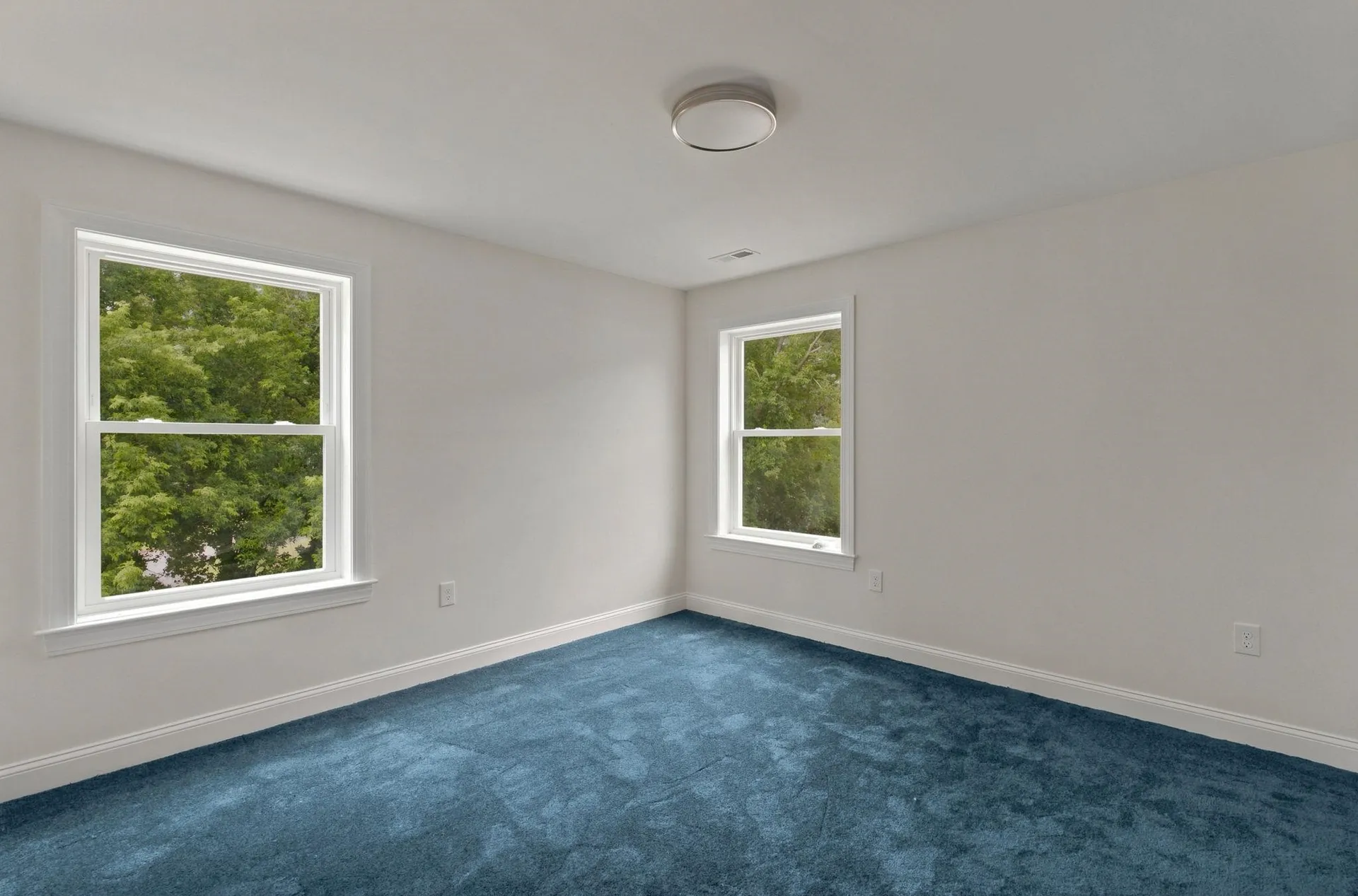 106 Lock Street Nashua NH 03064