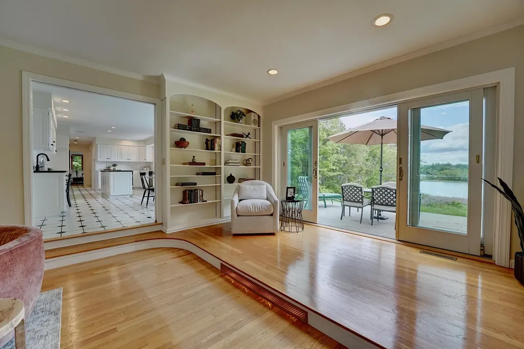 4 Cullen Bay Road Dover NH 03820
