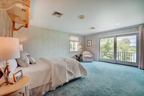 4 Cullen Bay Road Dover NH 03820
